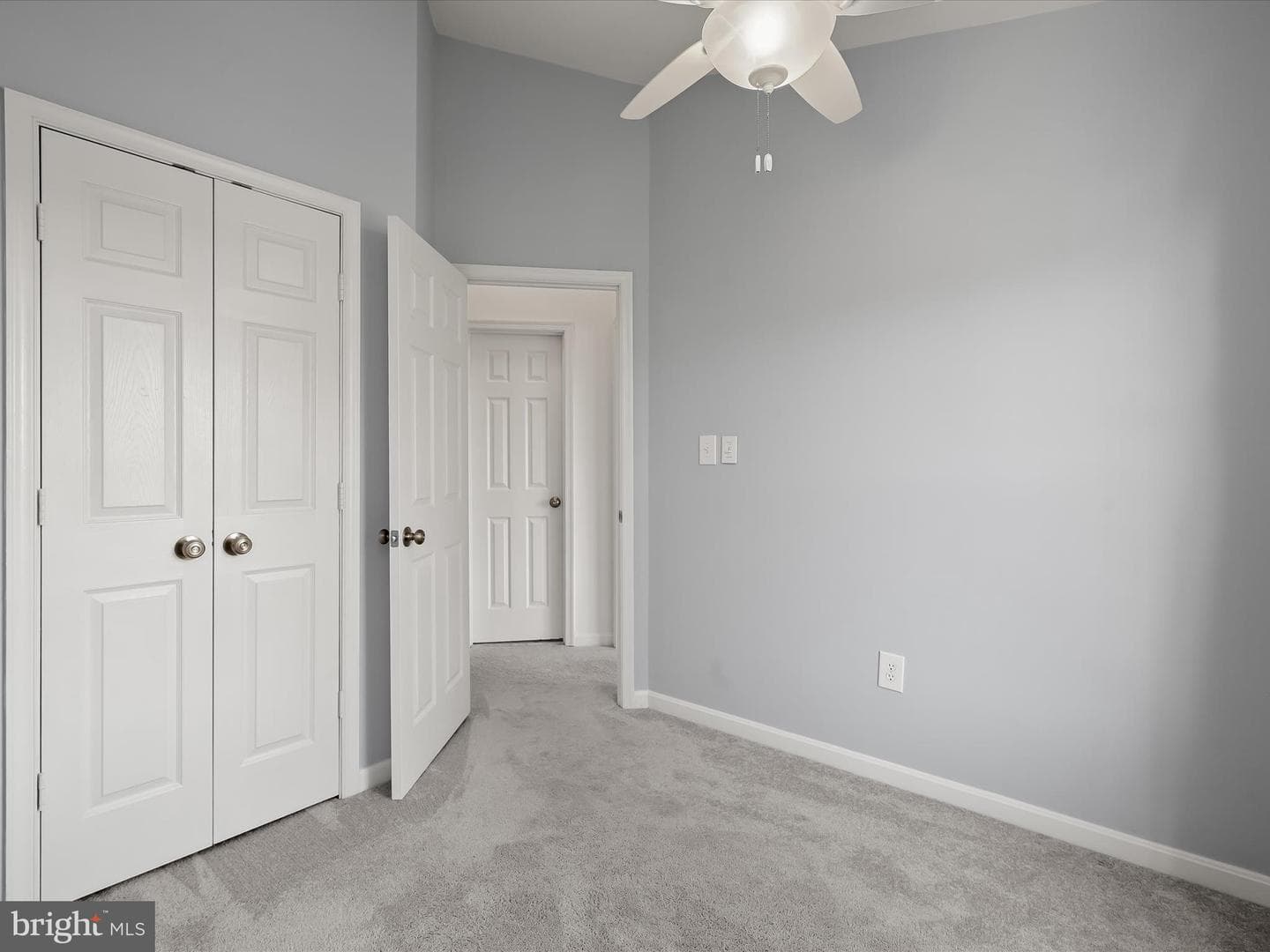 6519 N Shore Square photo 38