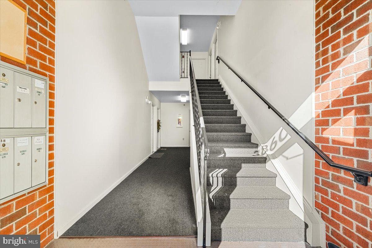 3860 Shadywood Drive #3b photo 4