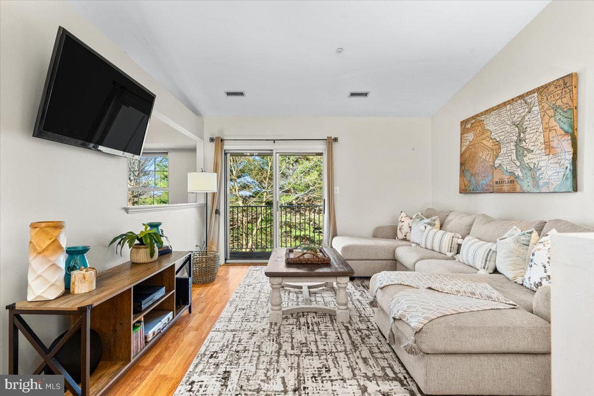 3860 Shadywood Drive #3b photo 7