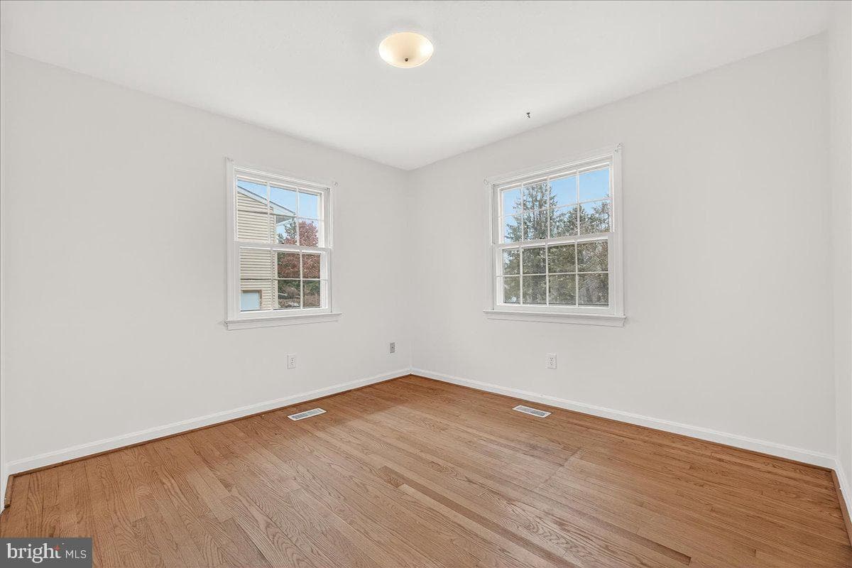 10009 York Drive photo 22