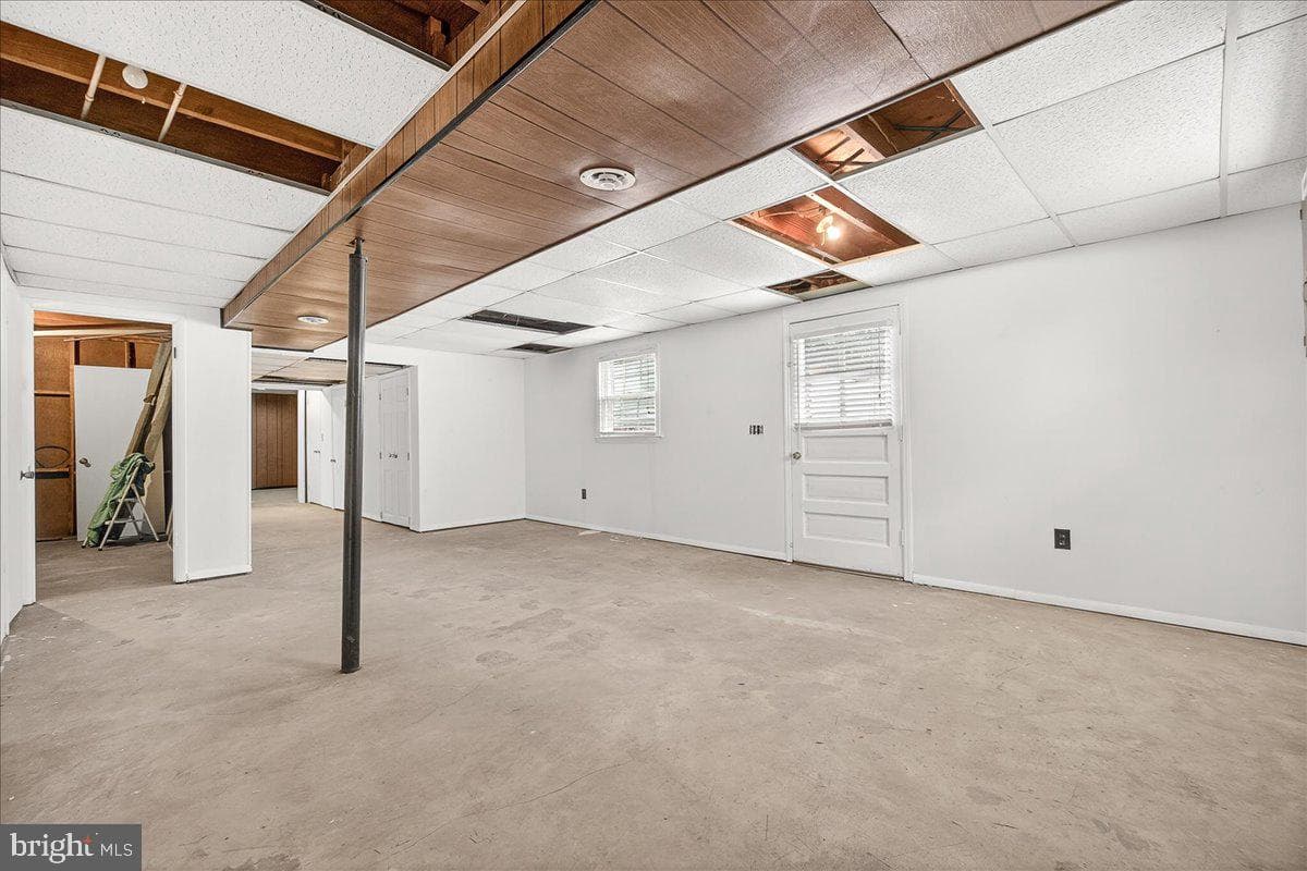 10009 York Drive photo 27
