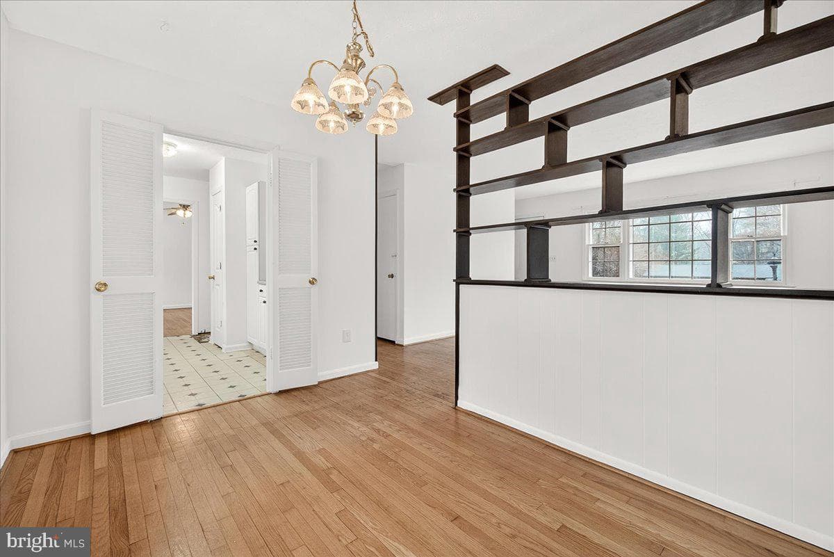 10009 York Drive photo 8