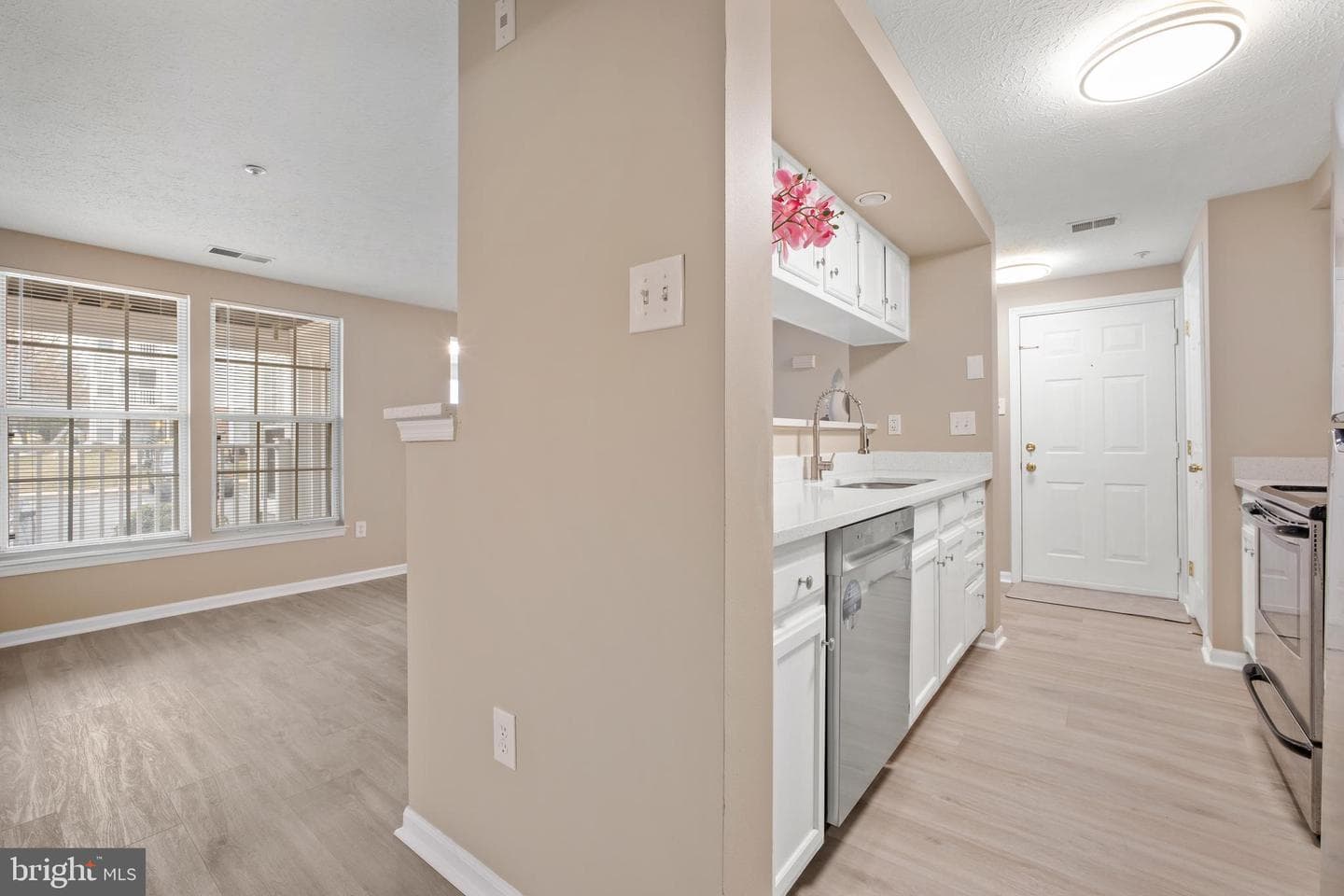 607 Himes Avenue #104 photo 13