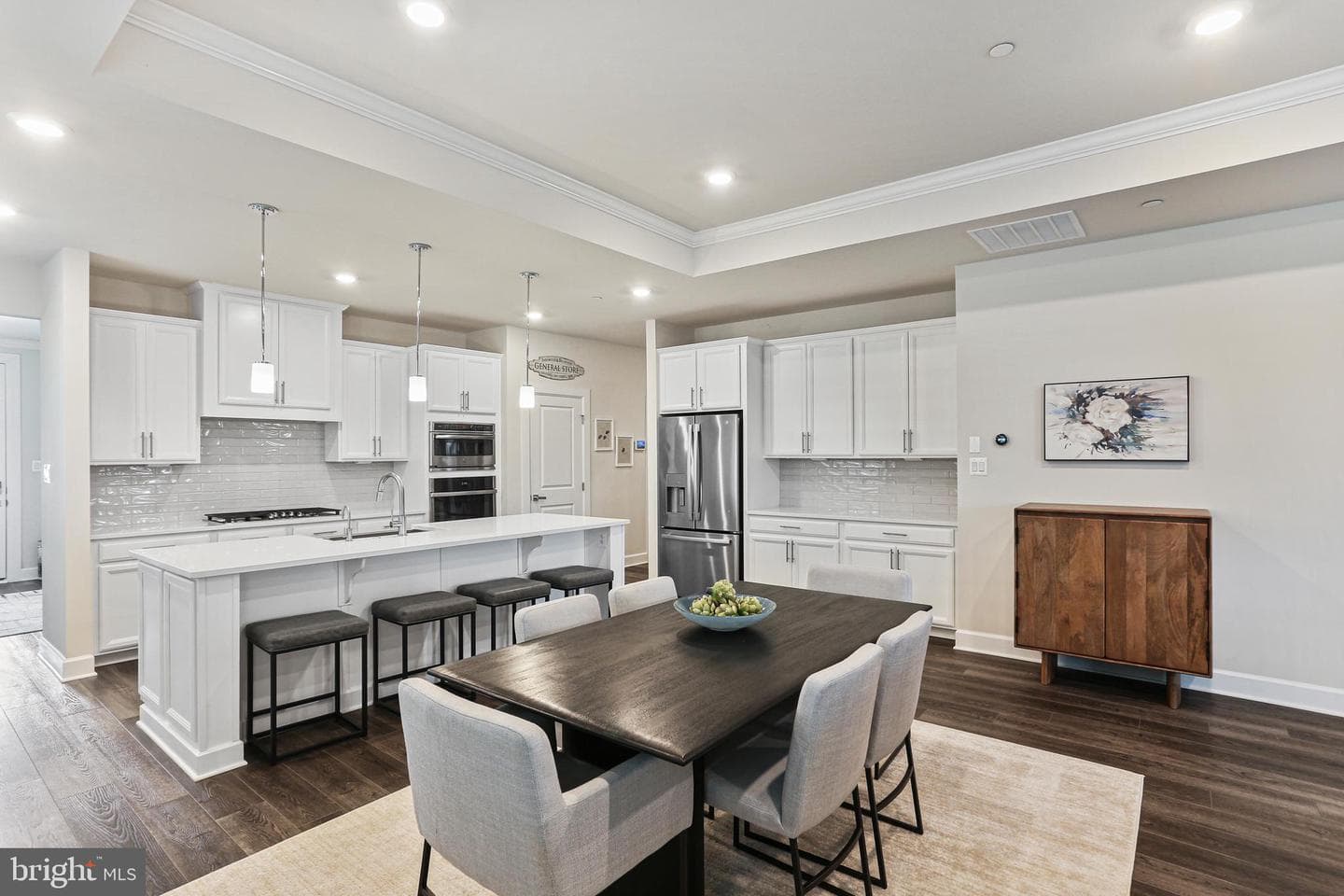 3204 Ivy Meadow Drive photo 2