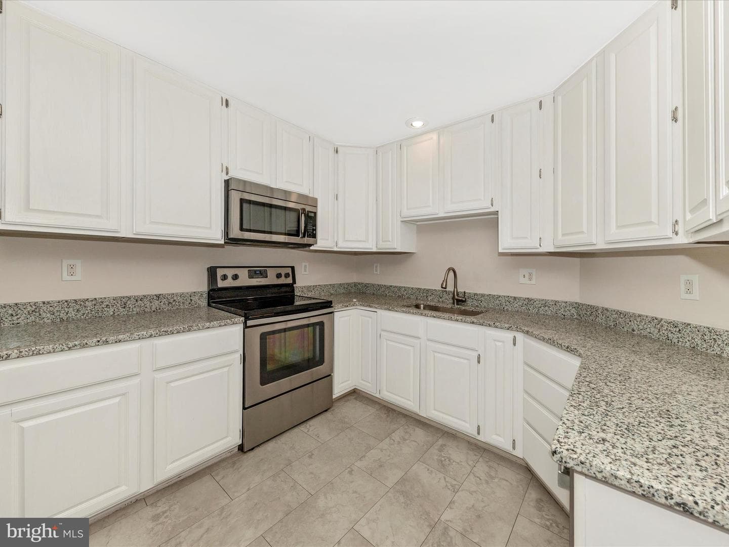 6093 Baldridge Court photo 12
