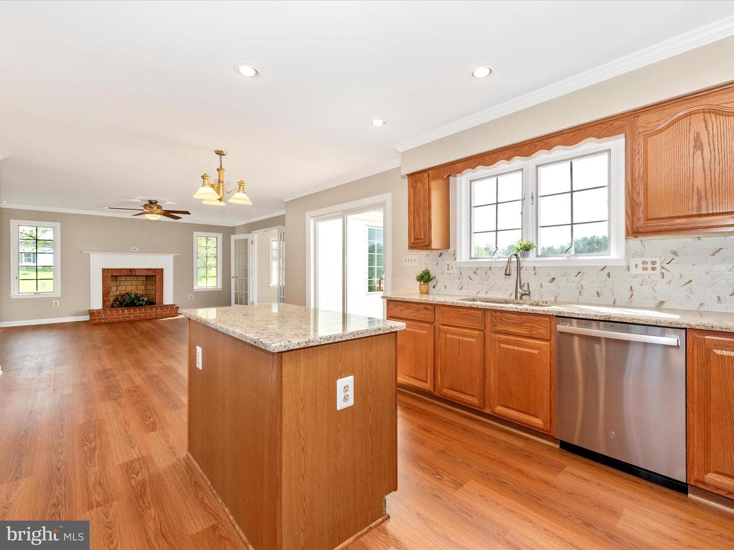 3780 Maplecrest Drive photo 18