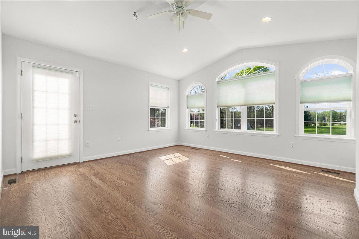 10107 Statesman Court photo 20