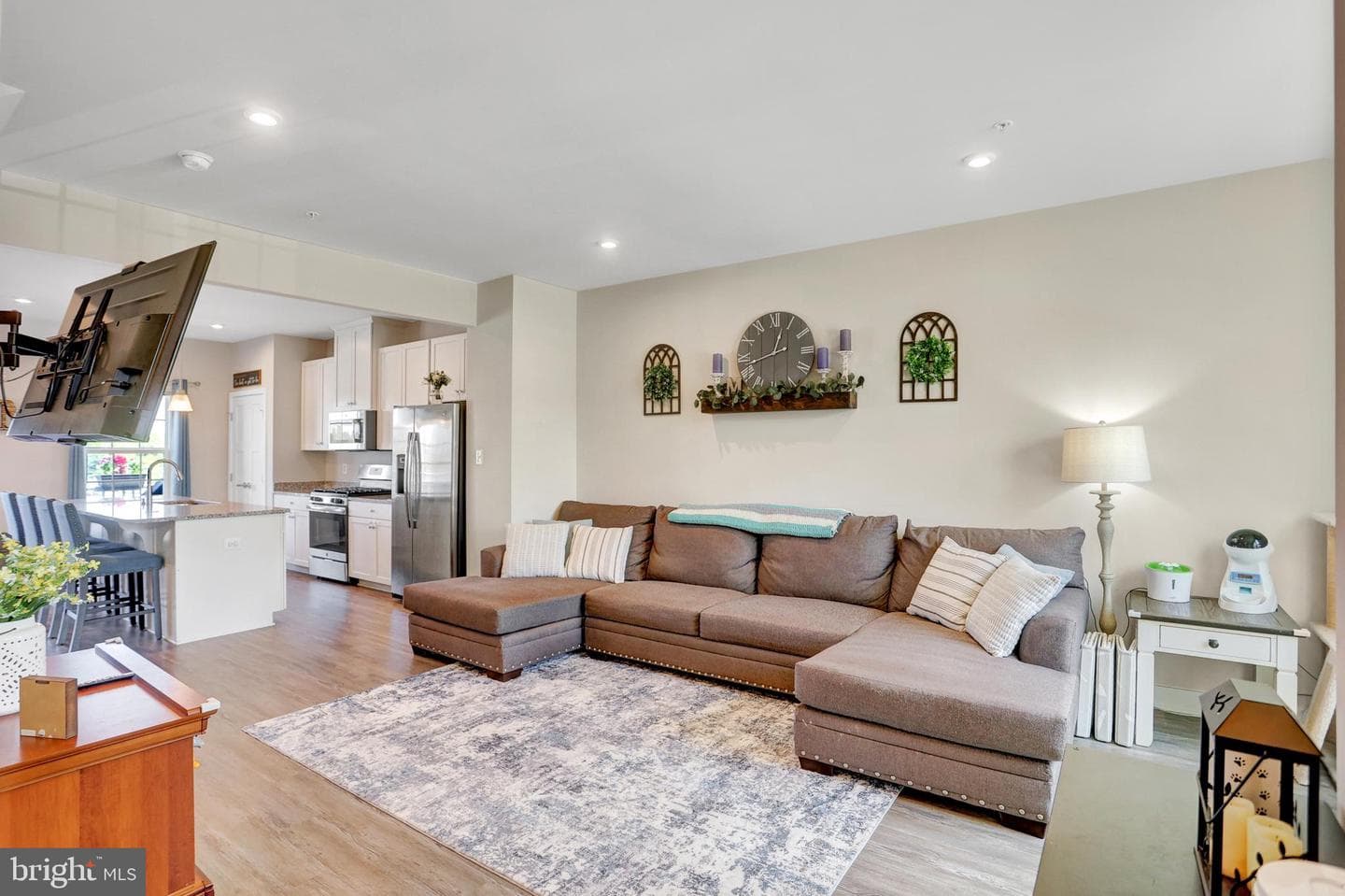 5873 Barts Way photo 5