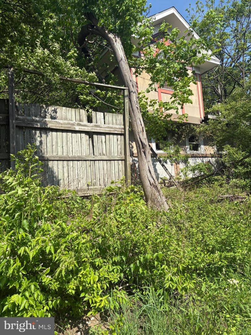 4850 Old National Pike W photo 1