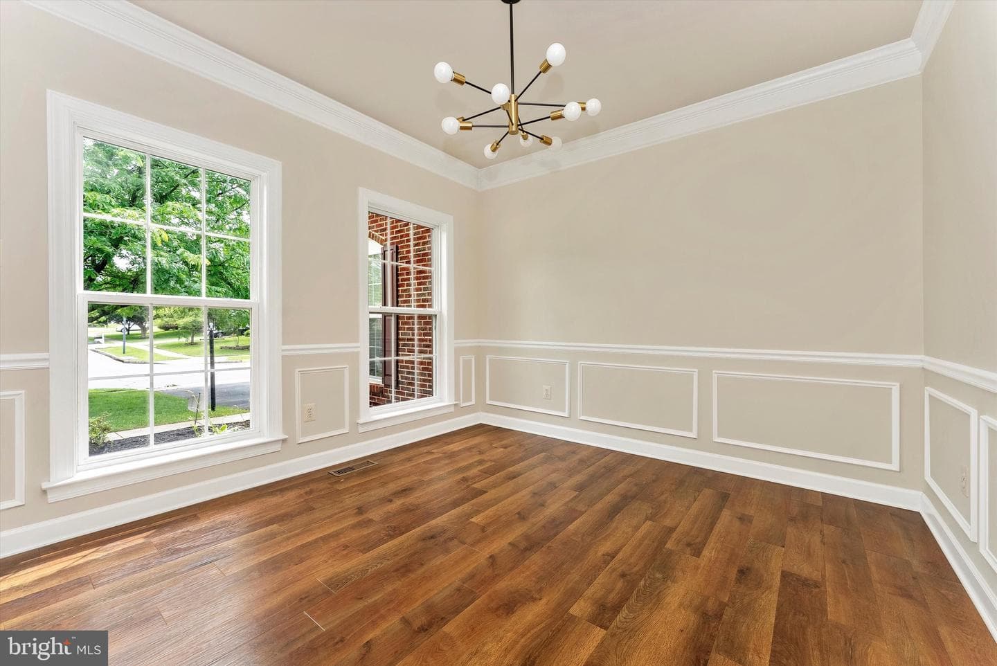 155 Polaris Drive photo 11