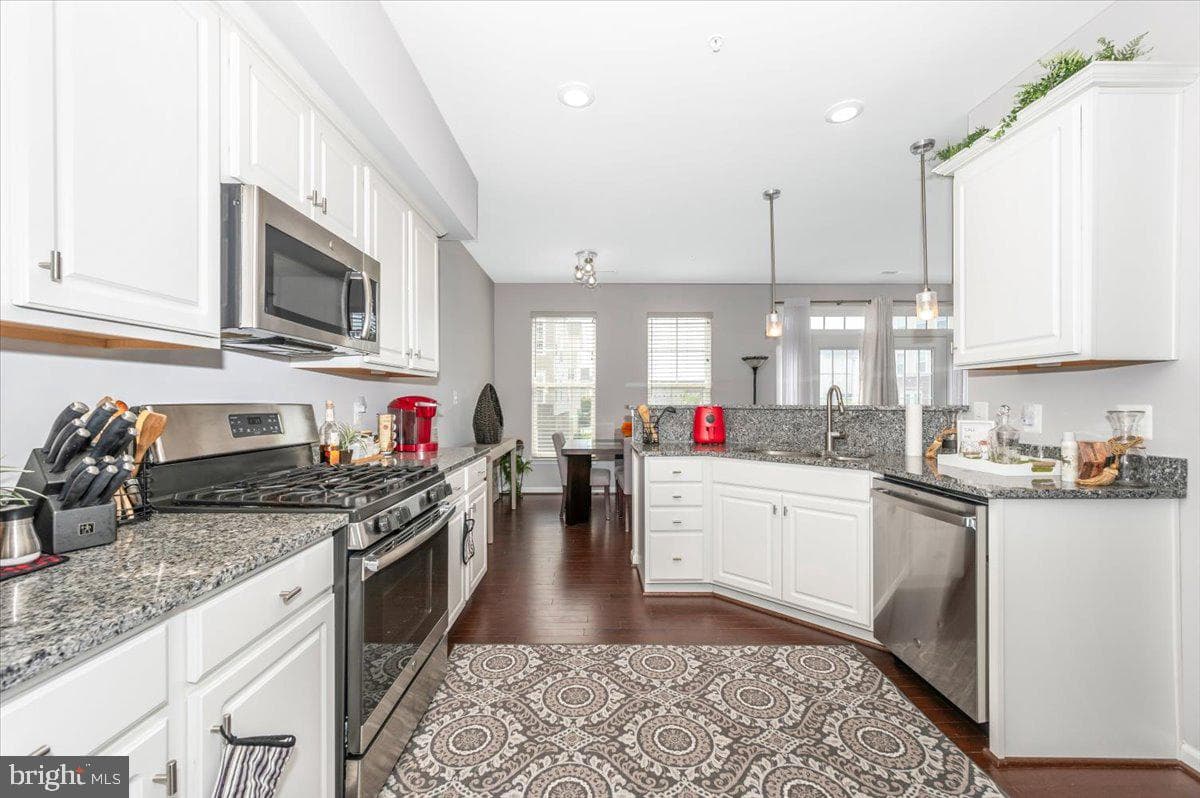 5900 Krantz Drive photo 9