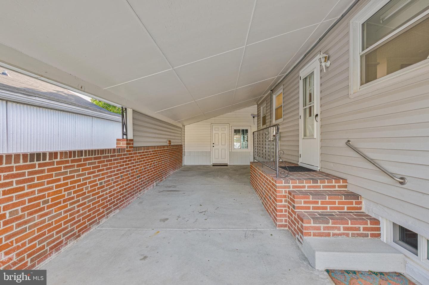 319 Redwood Avenue photo 28