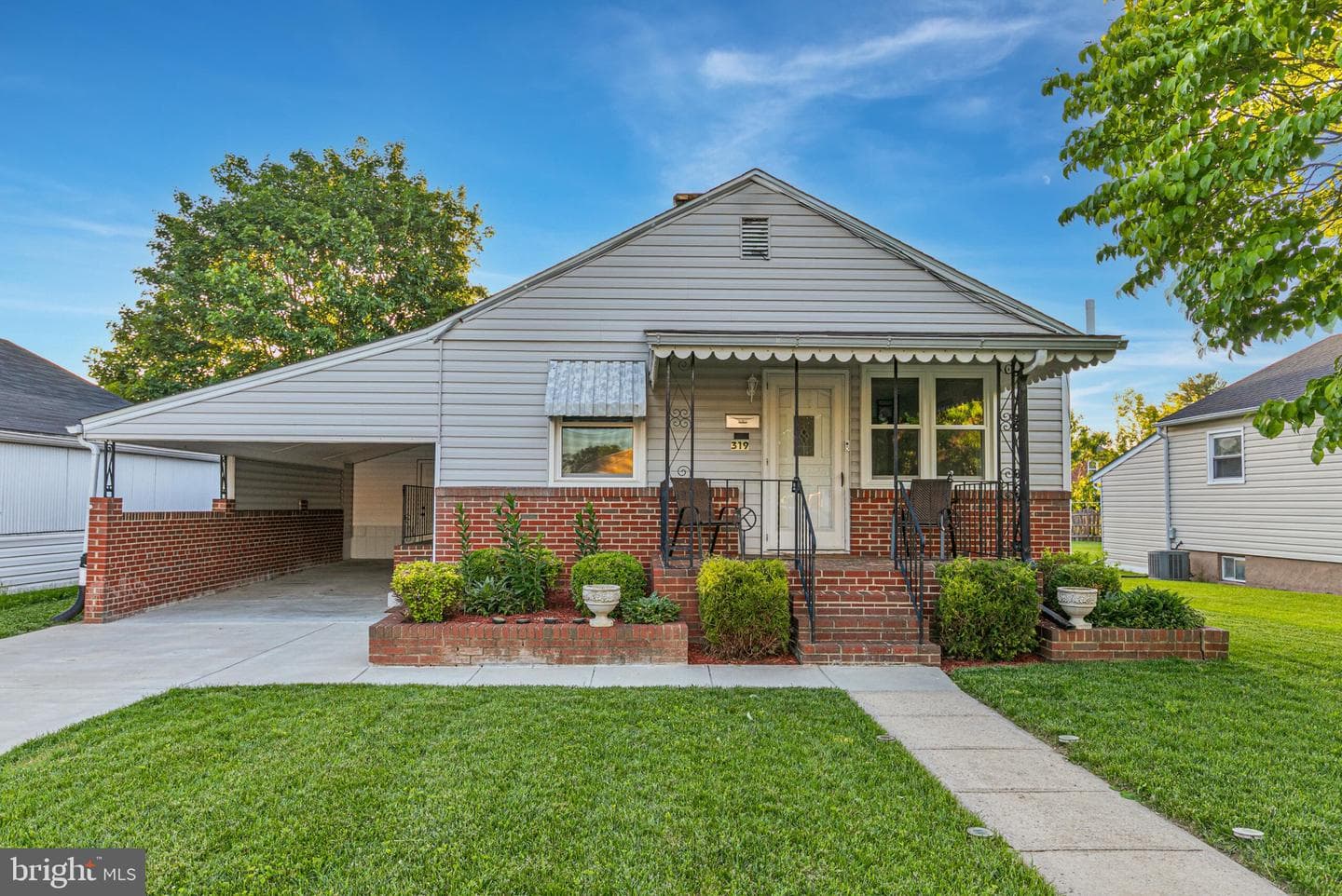 319 Redwood Avenue photo 30