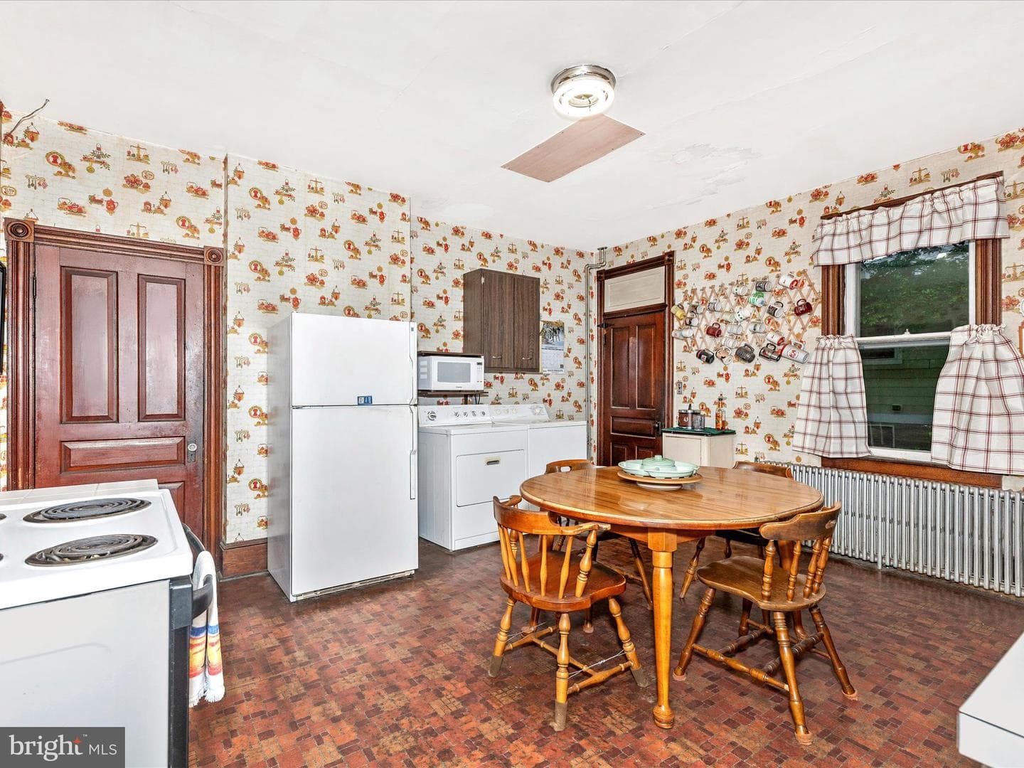 1306 S Main photo 11