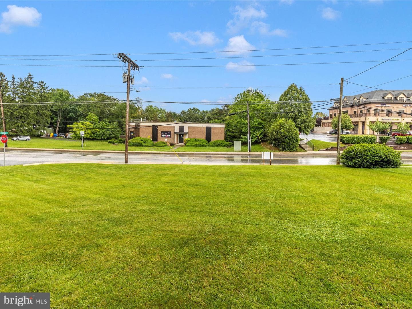 1306 S Main photo 40