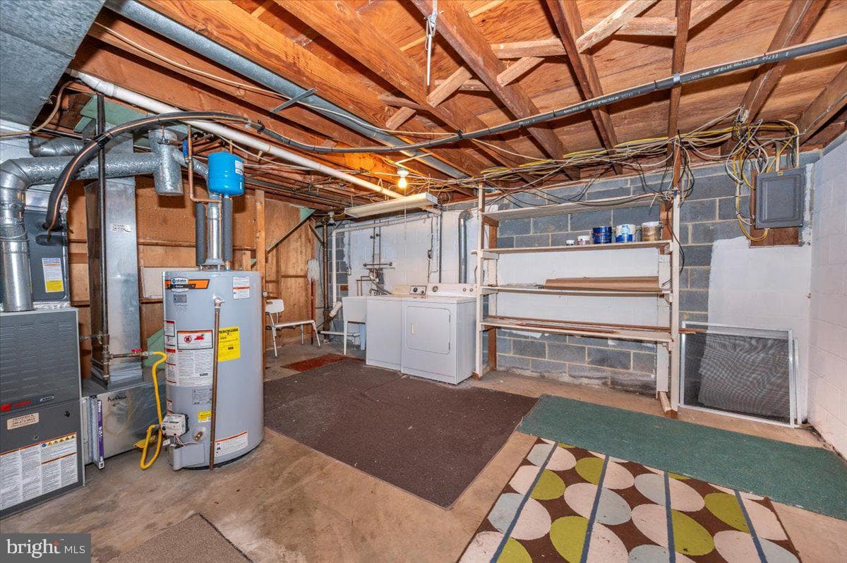 1426 W 11th Street photo 39
