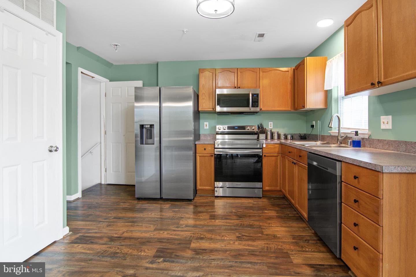 110 Stull Court photo 3