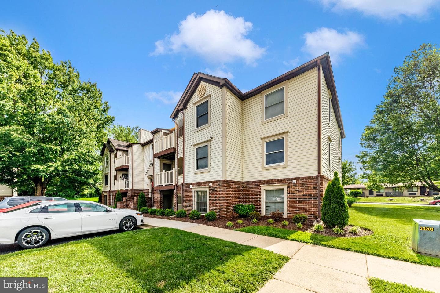 802 Stratford Way #l photo 1