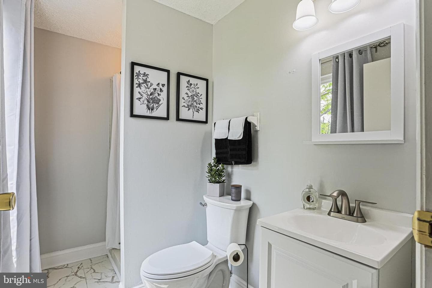 6786 Singletree Court photo 15