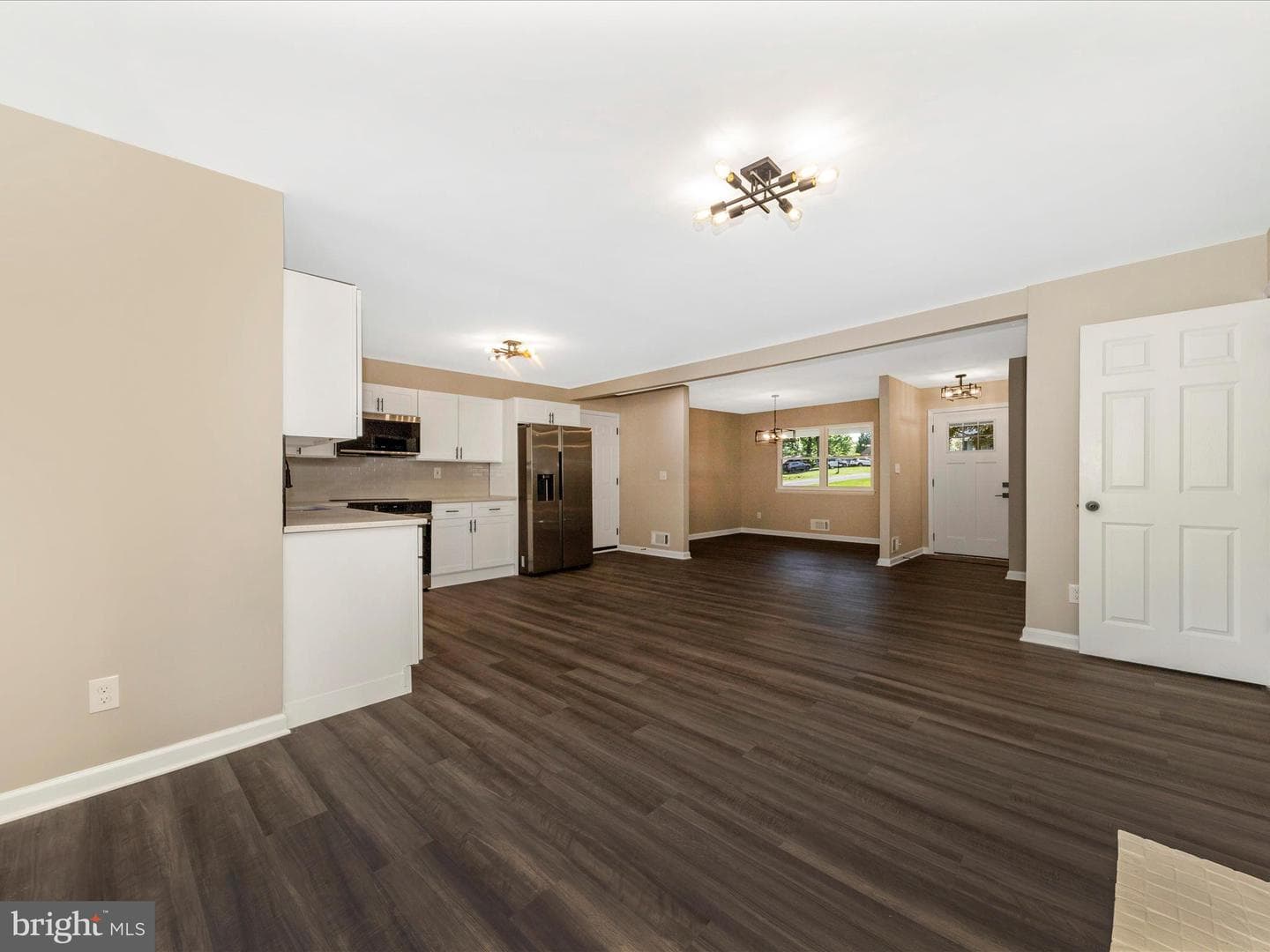 2749 Loch Haven Drive photo 8