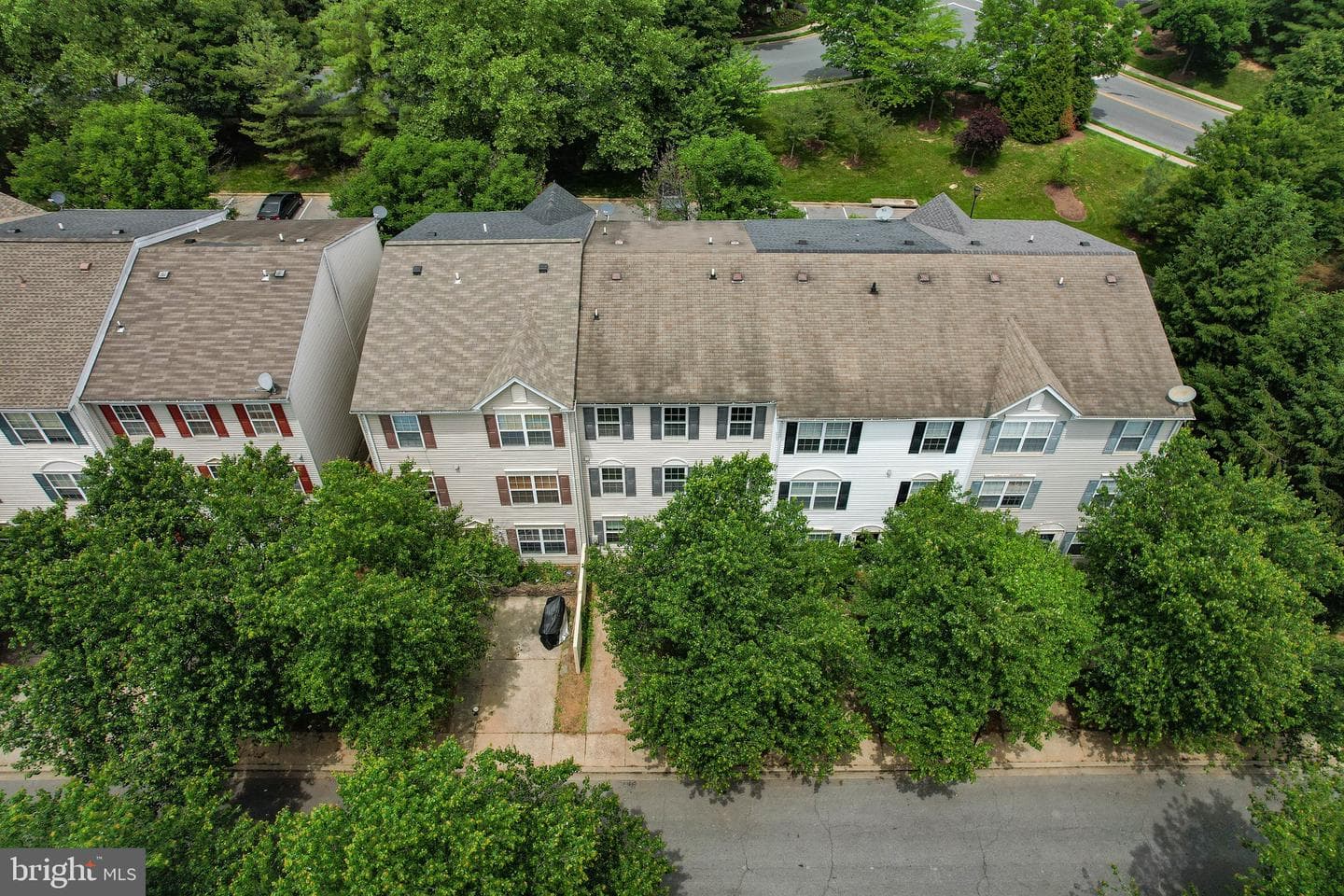 161 Heathfield Drive photo 39