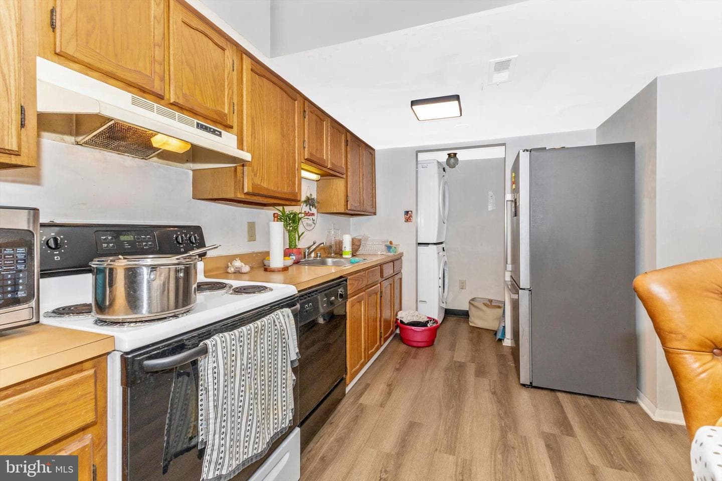 7285 Coachlight Court photo 15