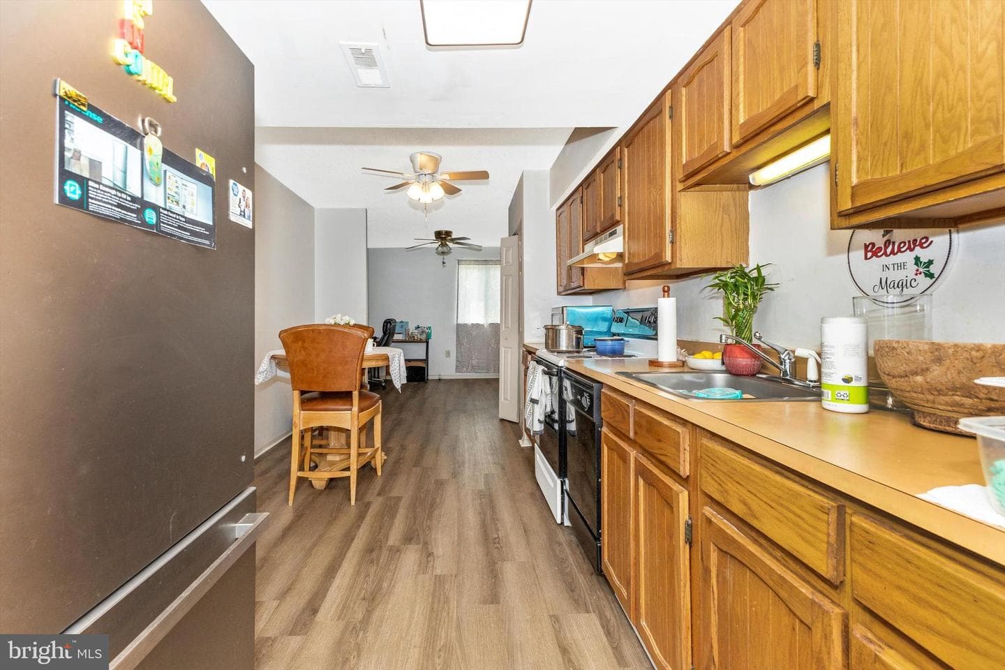 7285 Coachlight Court photo 17