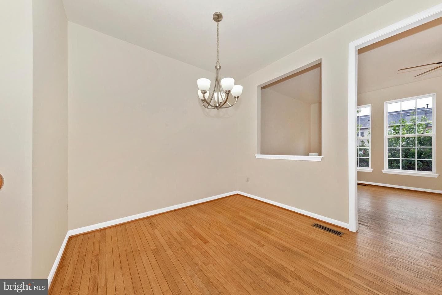 1726 Emory Street photo 10