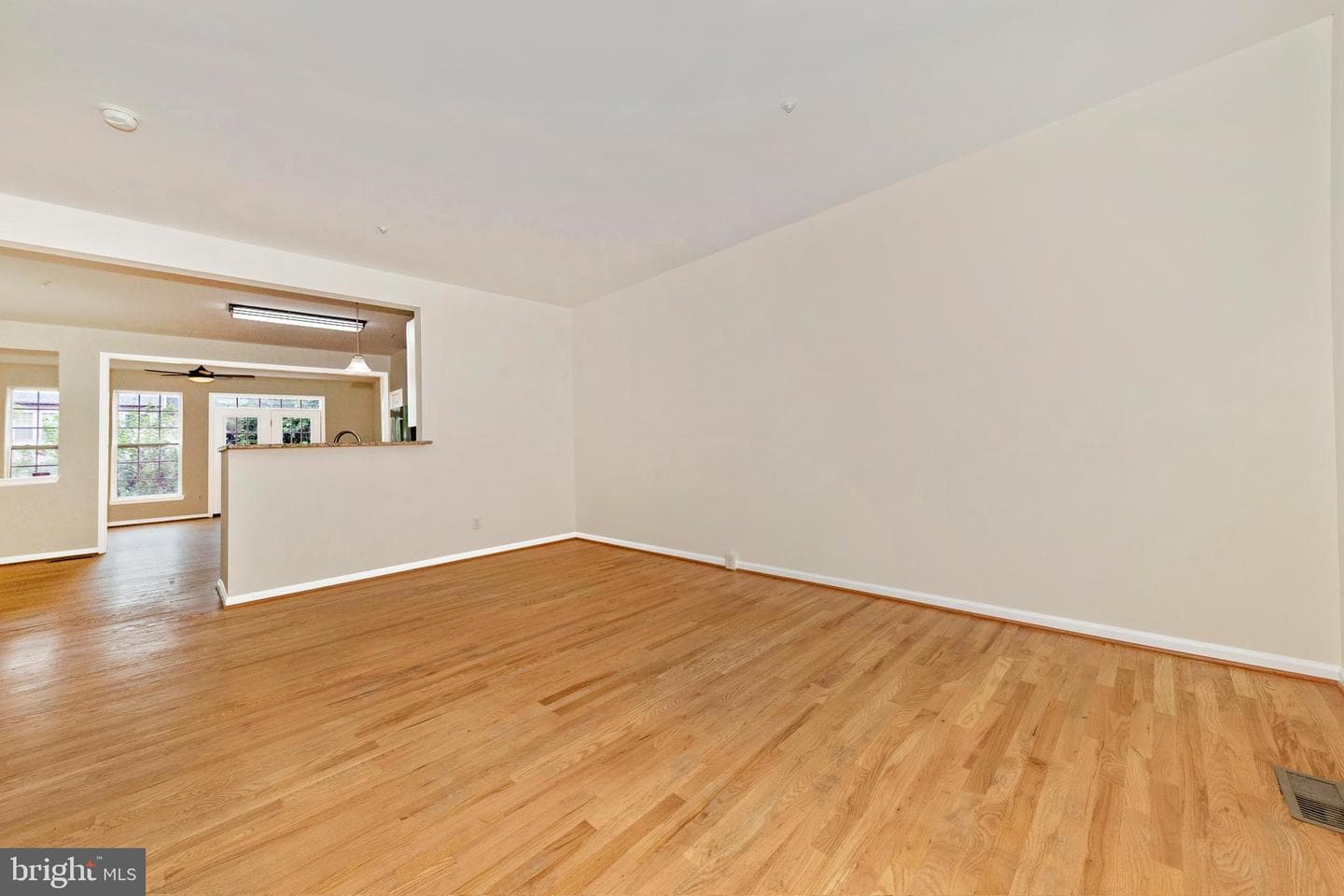 1726 Emory Street photo 4
