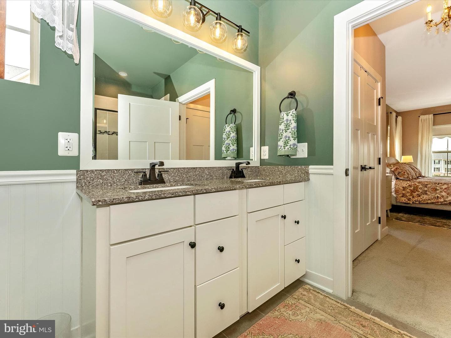 10280 Hopewell Street #202 photo 37