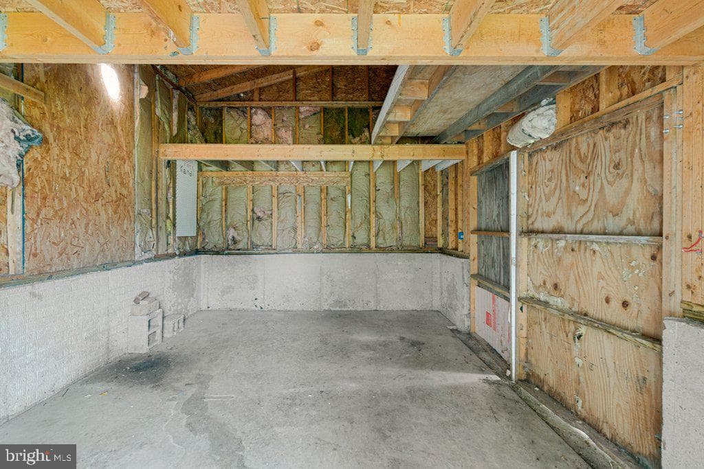 25 E C Street photo 35