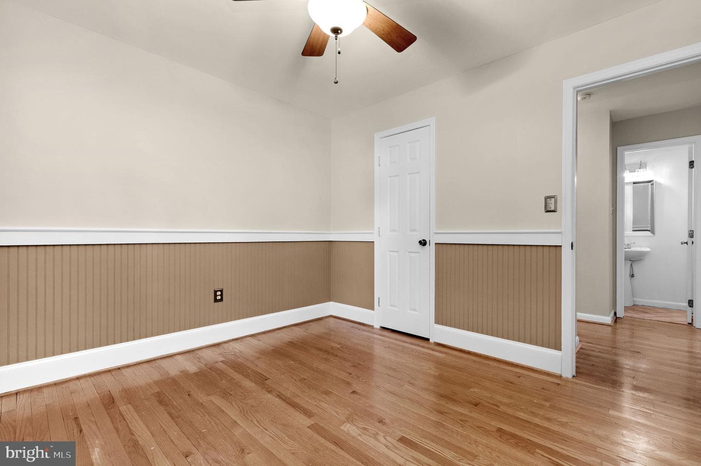 5407 Village Court photo 17