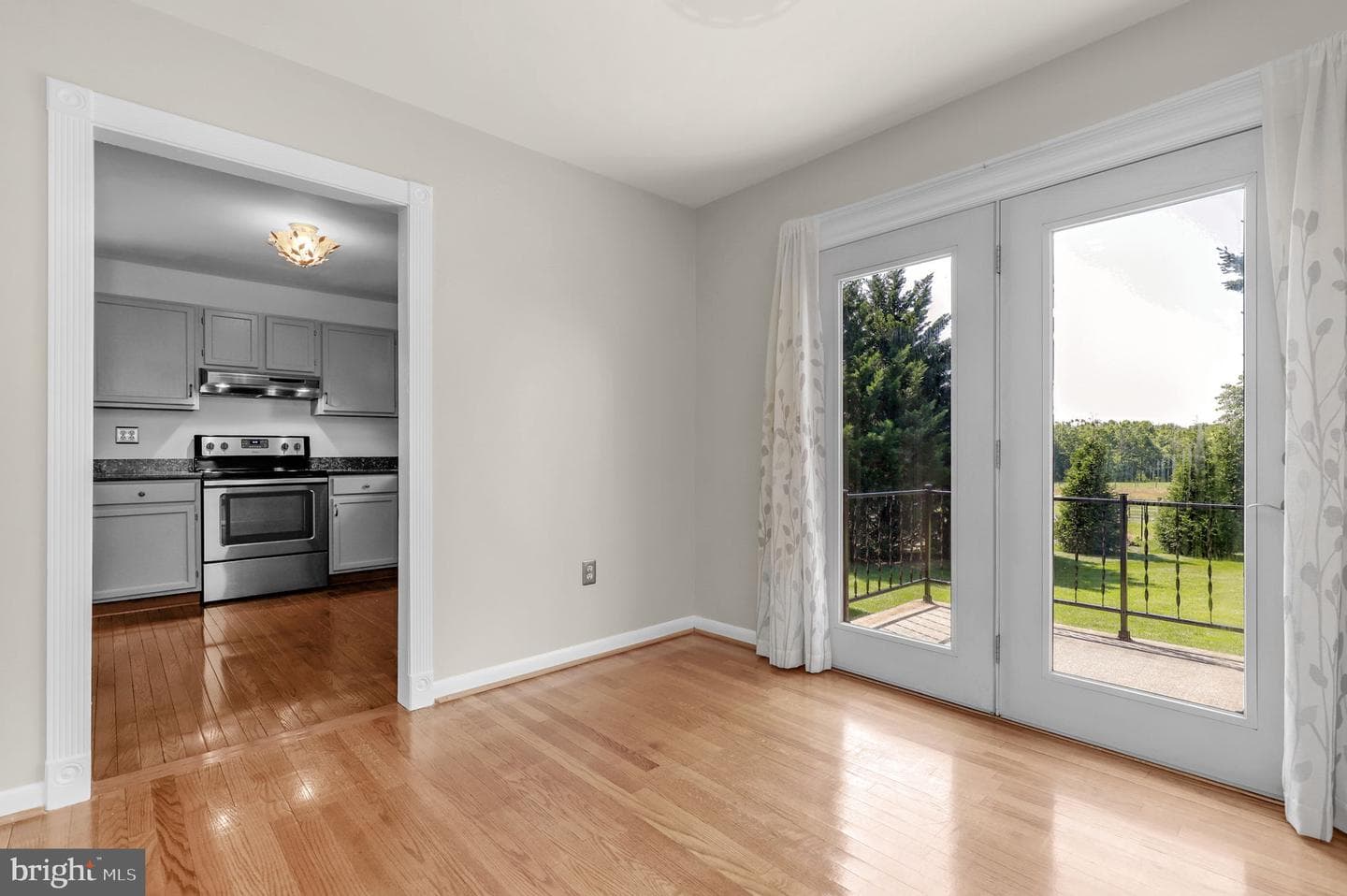 5407 Village Court photo 8