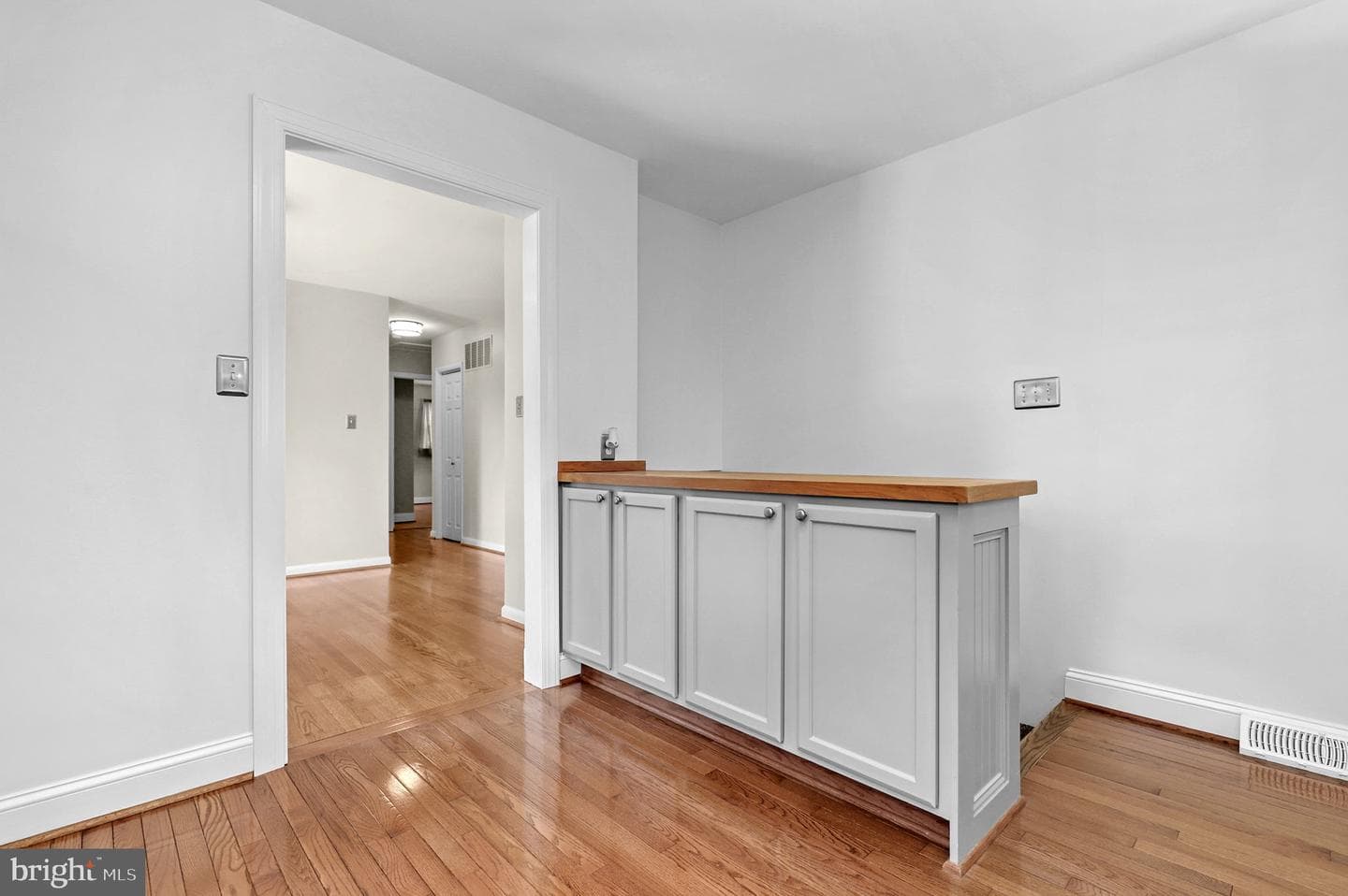 5407 Village Court photo 9