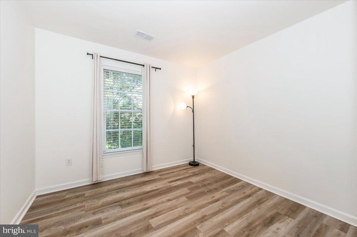 1806 Wheyfield Drive photo 32