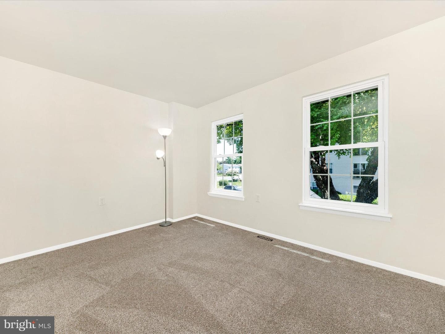 5702 Lavender Plaza #c photo 33