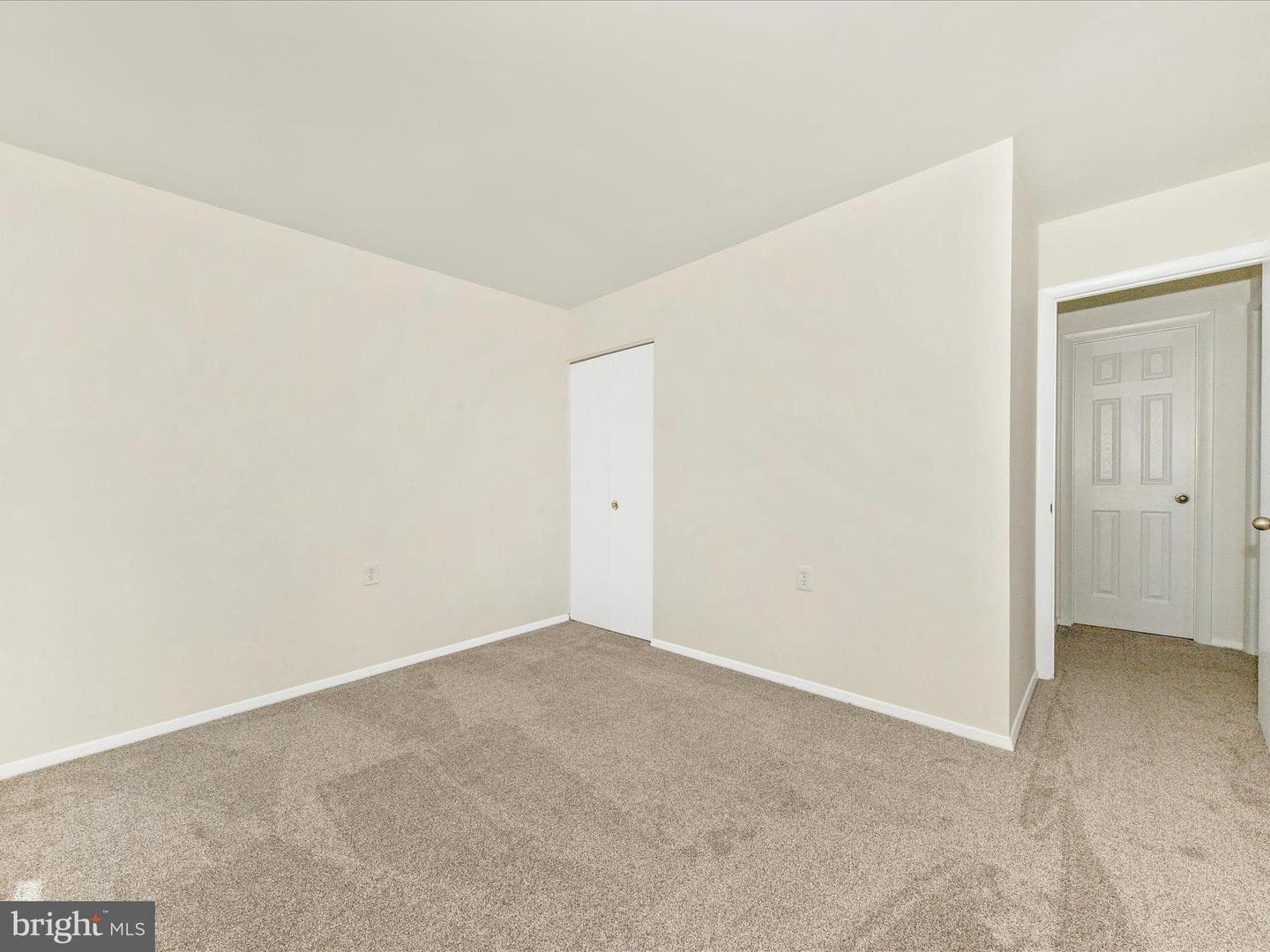 5702 Lavender Plaza #c photo 35