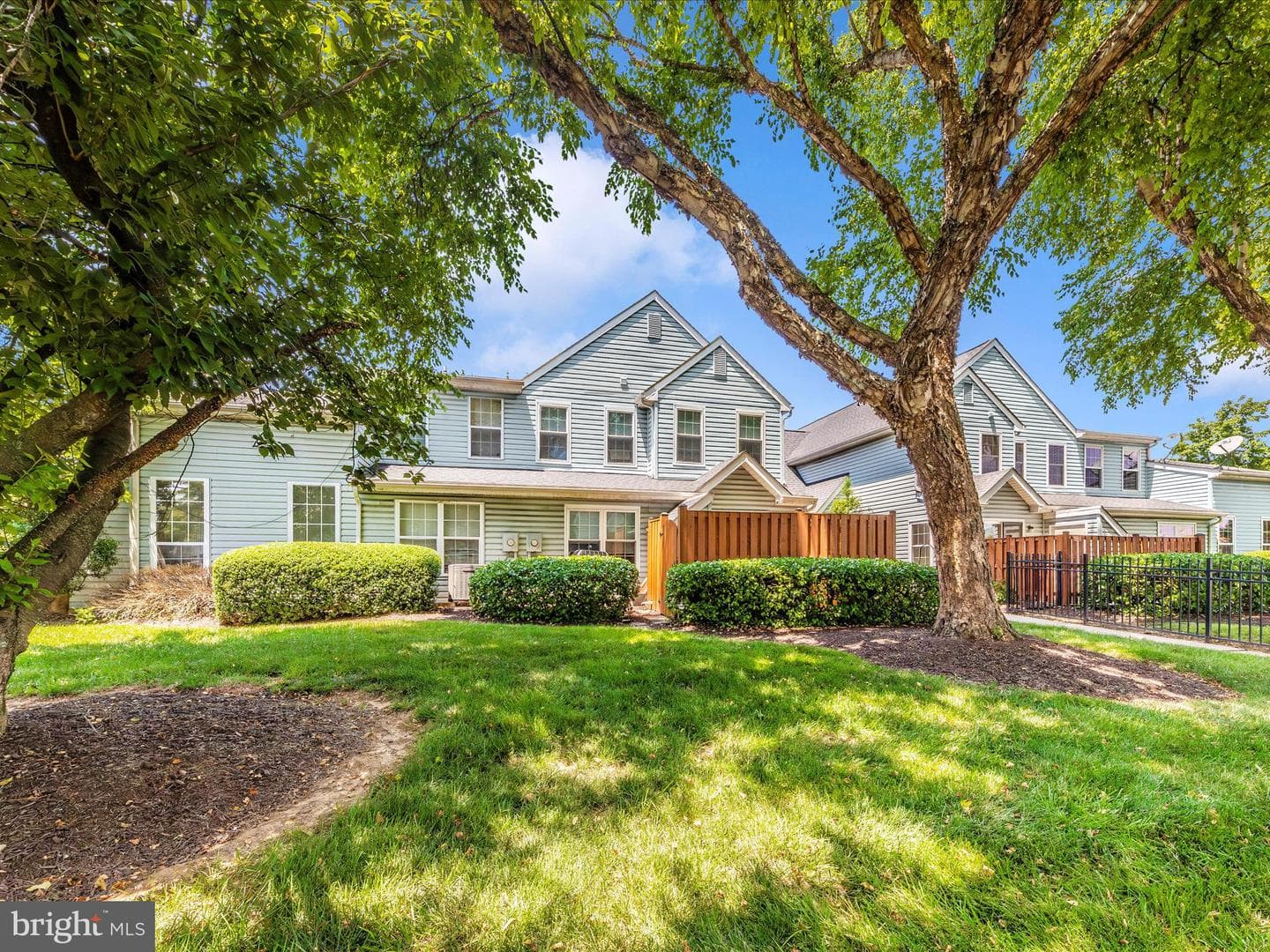 5702 Lavender Plaza #c photo 37