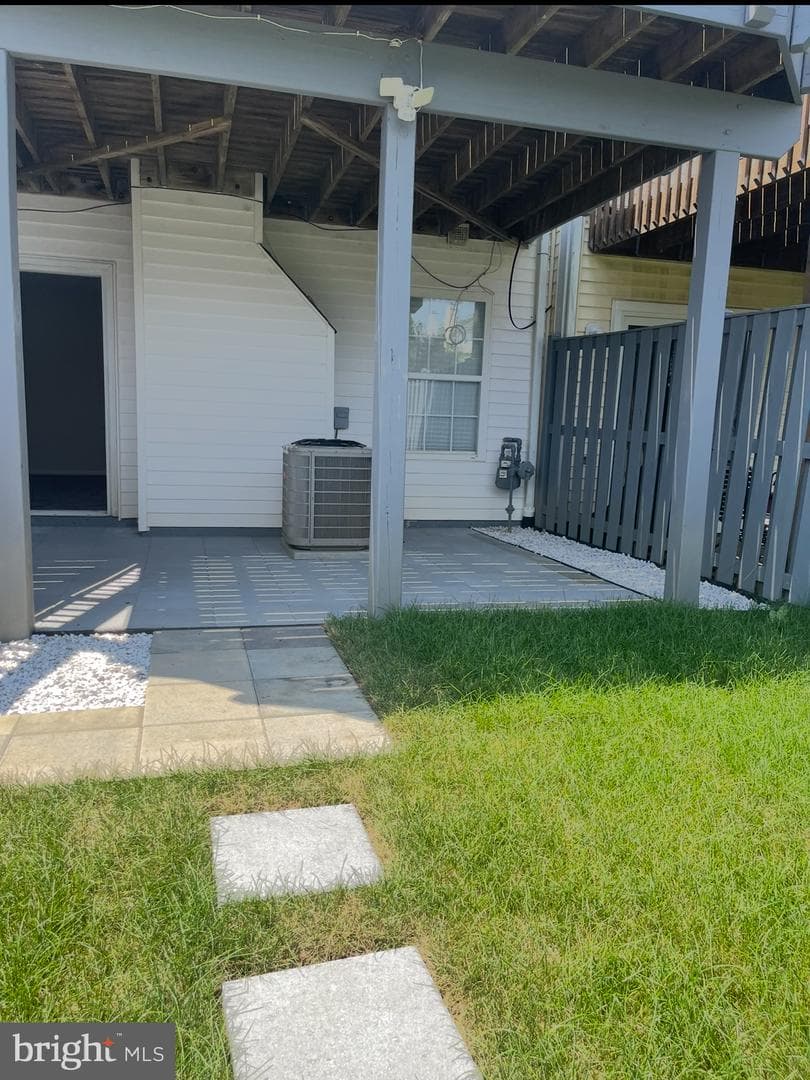 5607 Ashburn Terrace photo 14