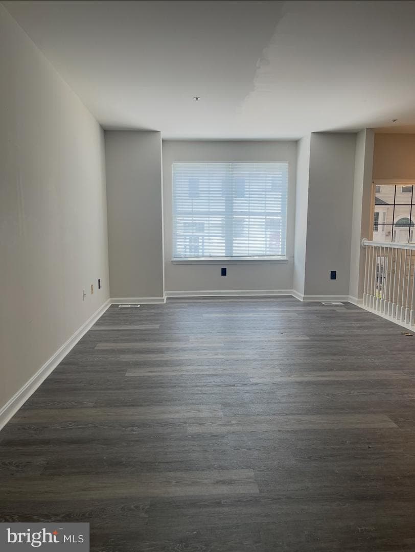 5607 Ashburn Terrace photo 24