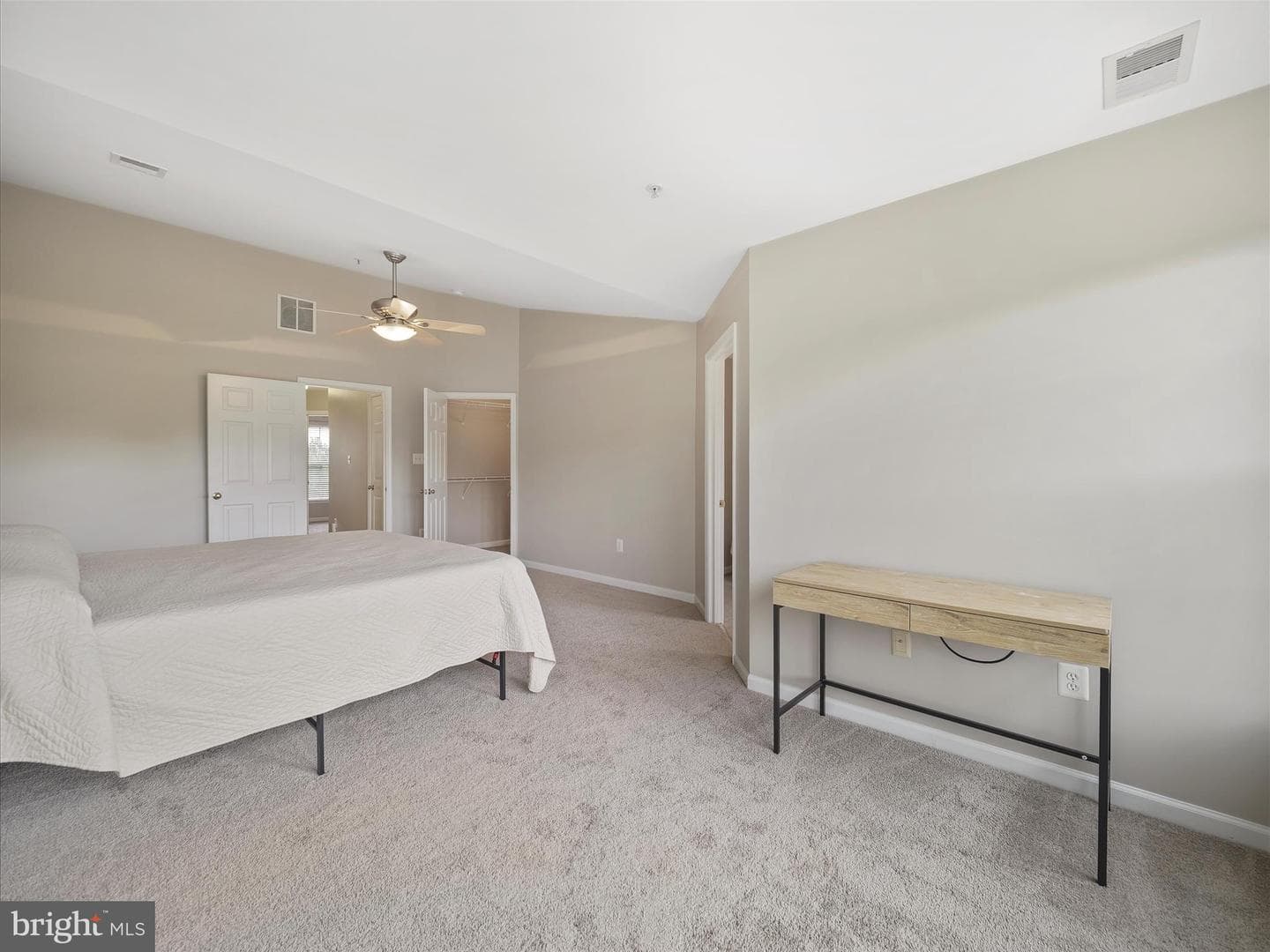 179 Fiona Way photo 20