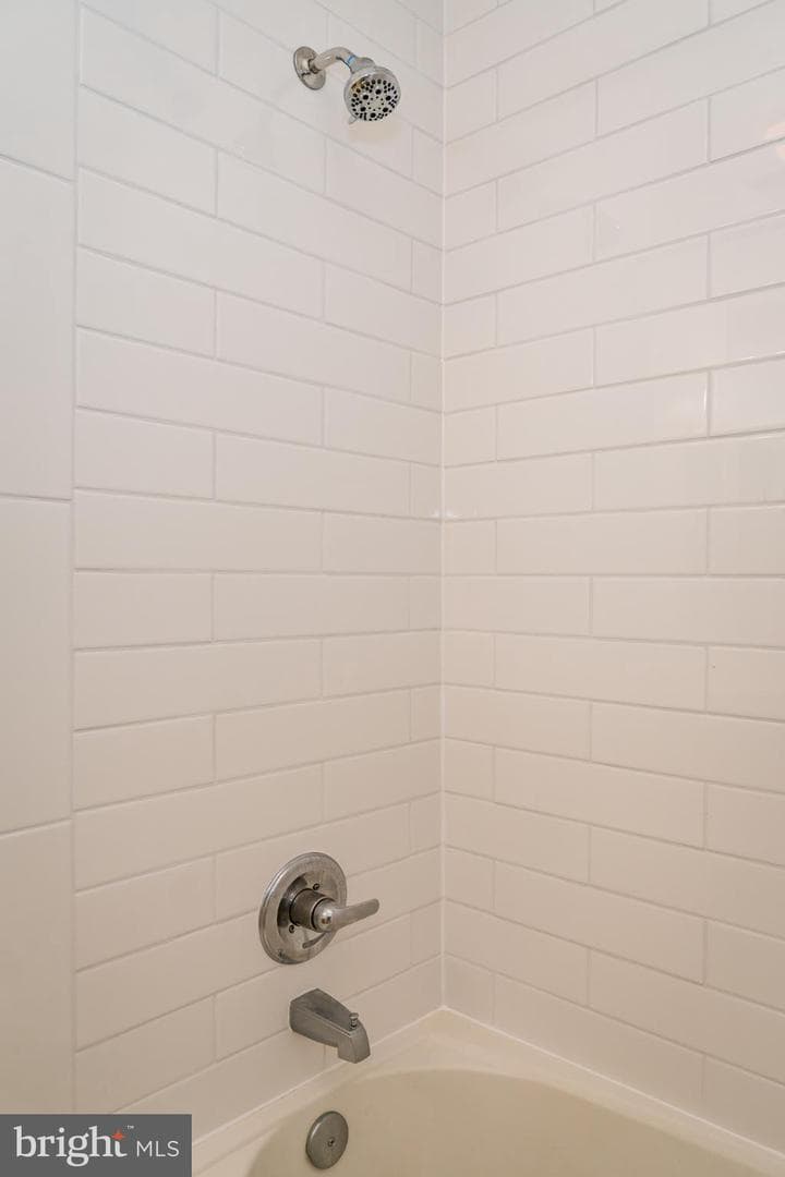 6103 Newport Terrace photo 31