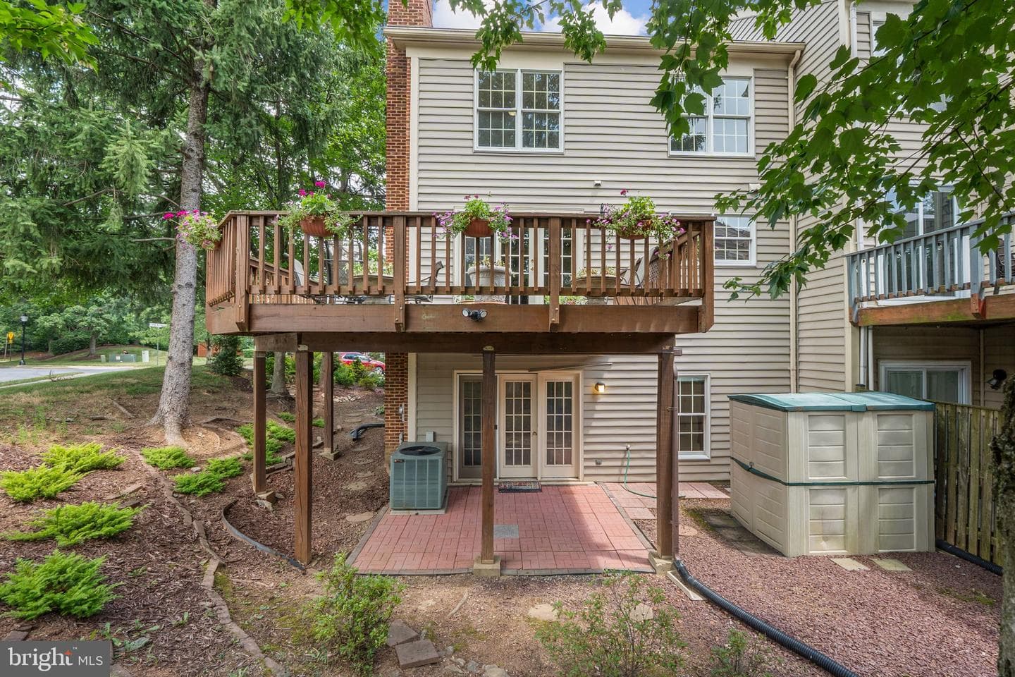121 Long Acre Court photo 29