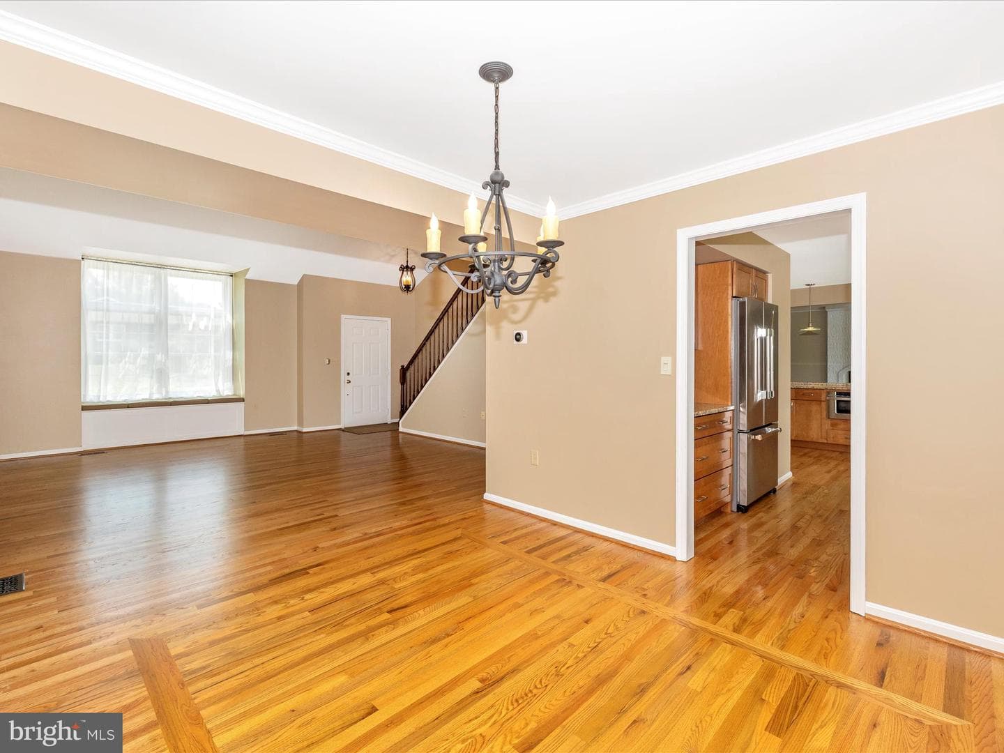 276 Maplewood Place photo 12