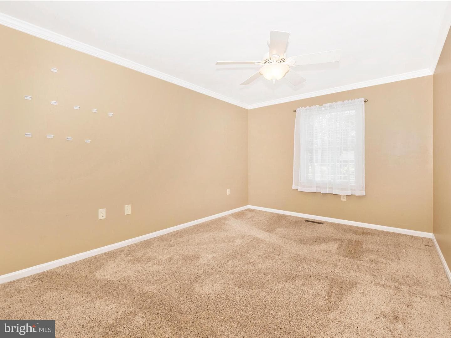 276 Maplewood Place photo 34