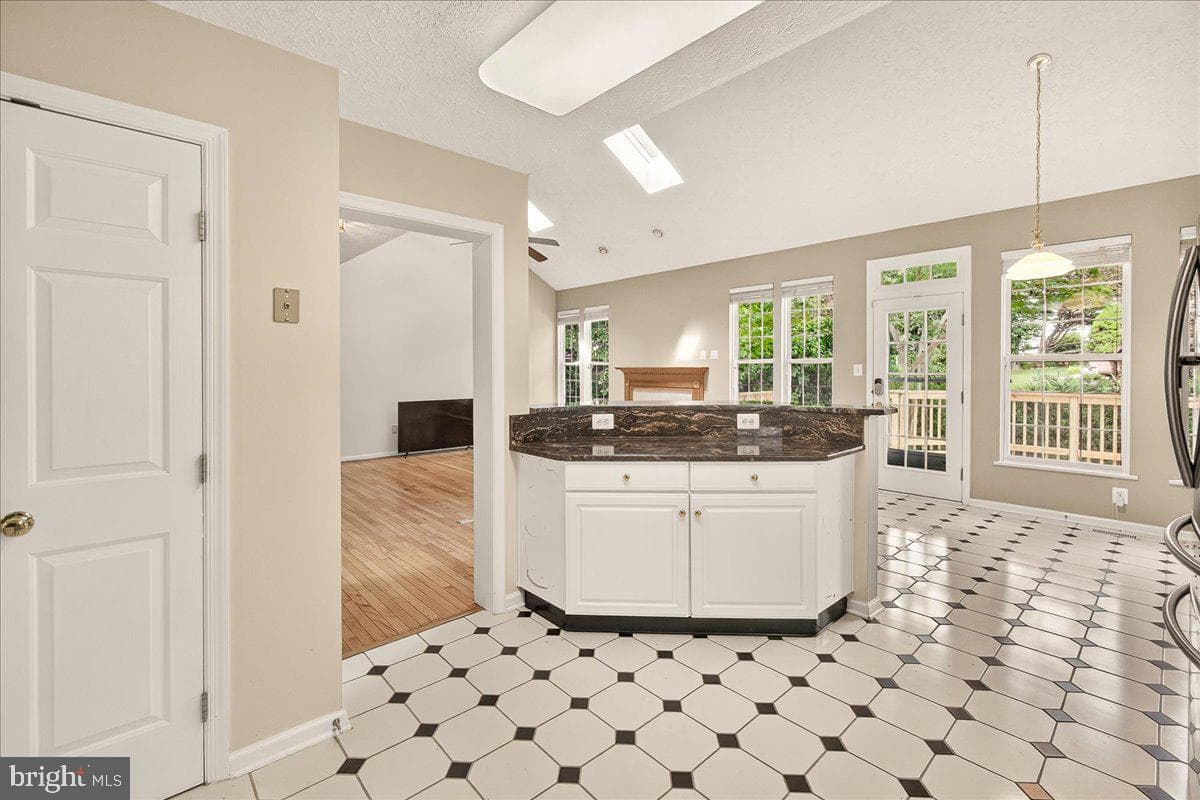 1708 Algonquin Road photo 4