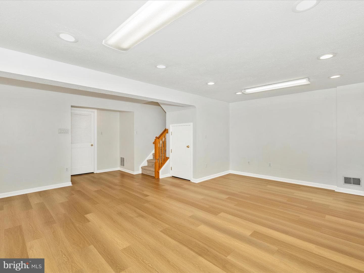 5220 Earles Court photo 32