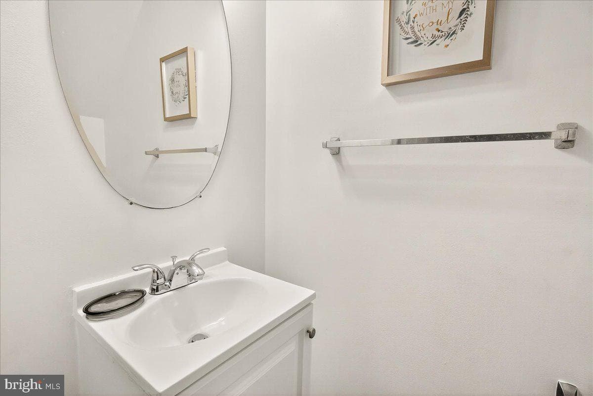 505 Sylvan Court photo 5