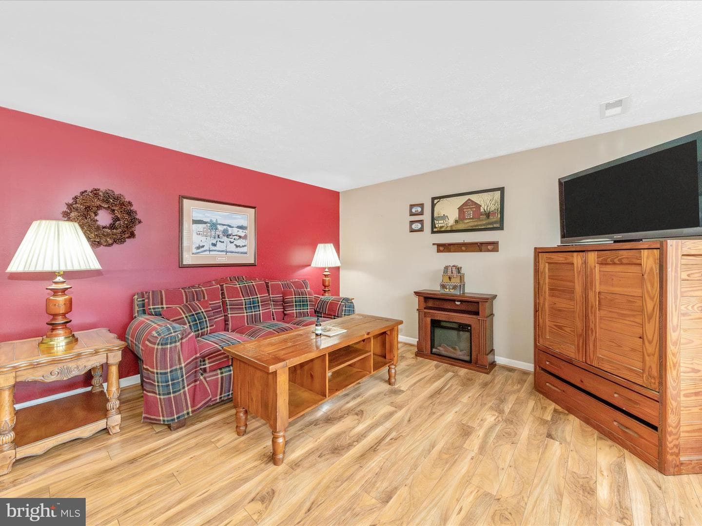6777 Brace Court photo 4