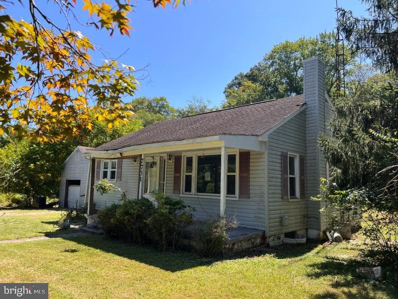 7731 Blue Mountain Road photo 2